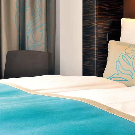 One Frankfurt-east Side Hotel 3*