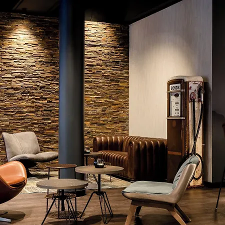 One Frankfurt-east Side Hotel 3*