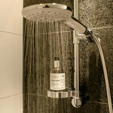 One Frankfurt-east Side Hotel 3*