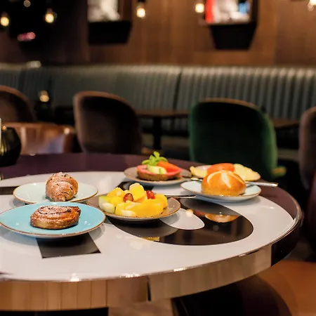 One Frankfurt-eastside Франкфурт-на-Майне