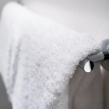 One Frankfurt-eastside Отель