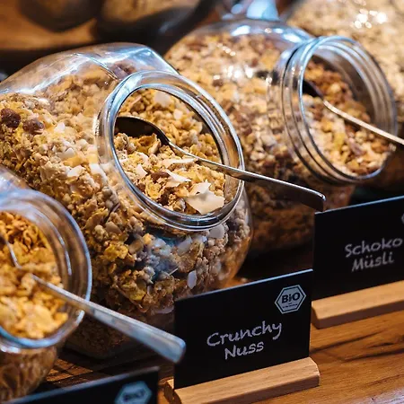 Отель One Frankfurt-eastside 3*