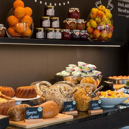 Отель One Frankfurt-eastside