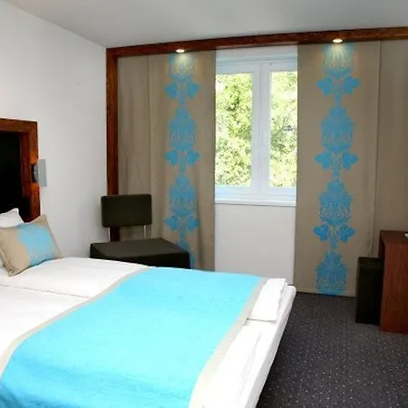 One Frankfurt-eastside Франкфурт-на-Майне