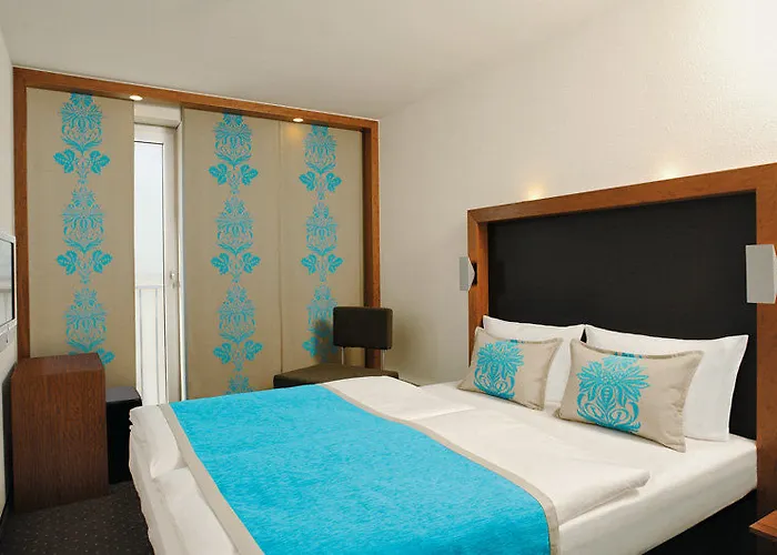 One Frankfurt-eastside Hotel 3*